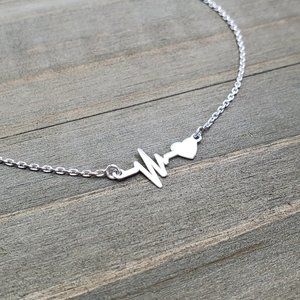 925 Sterling Silver Heart and Pulse Necklace